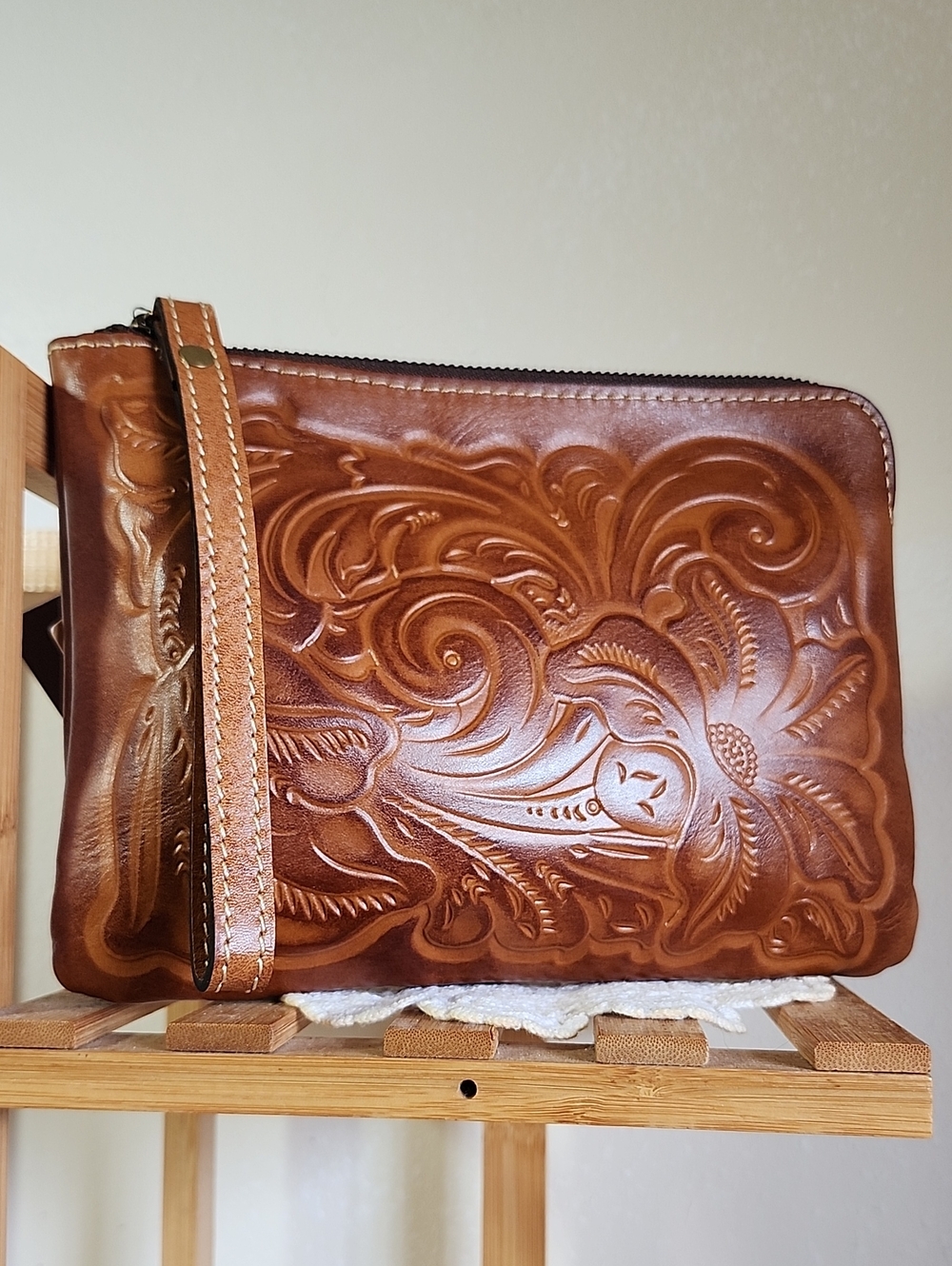 PATRICIA NASH Cassini Burnished Tooled Wristlet Clutch Leather Gold With Dustbag